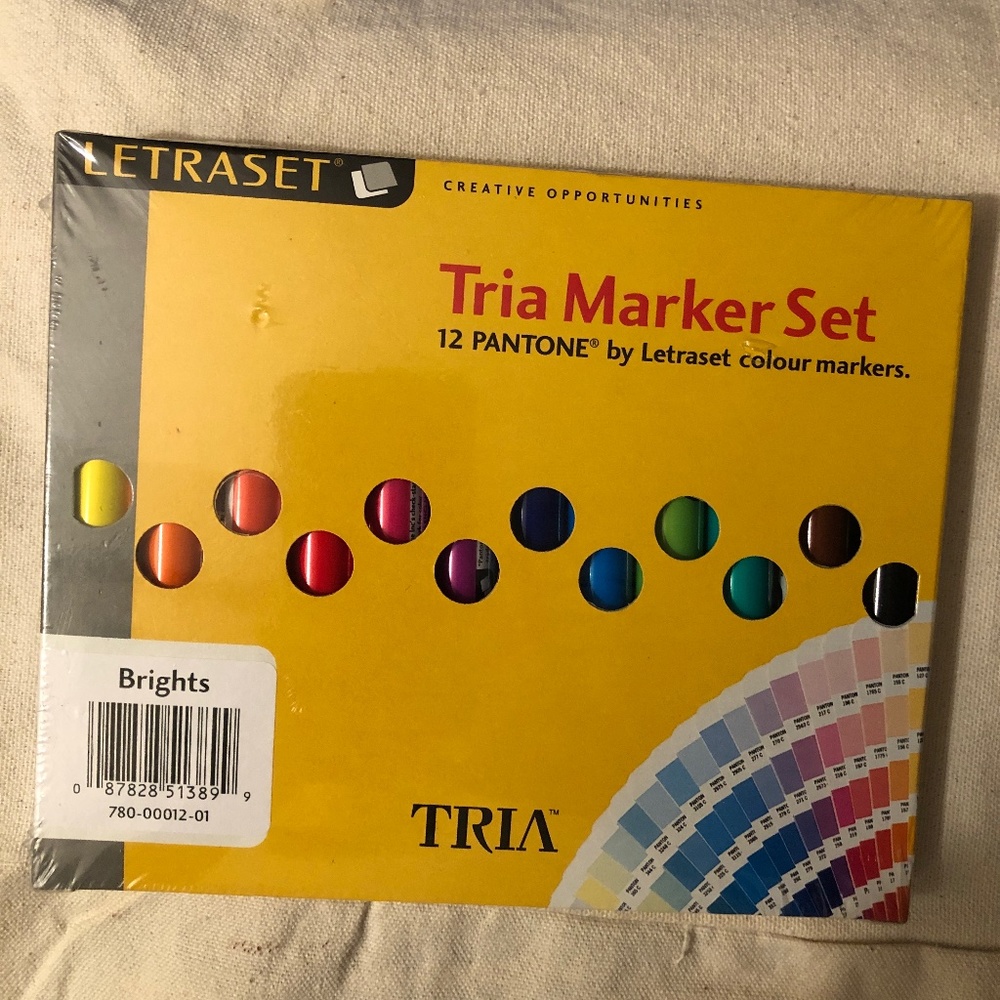 Tria Marker Set 12 PANTONE Color Markers by Letraset